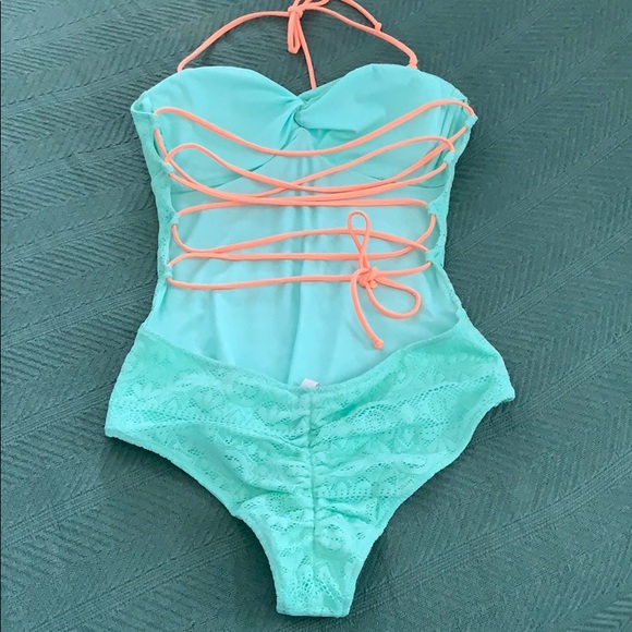 Y2K Crochet Cheeky One Piece Swimsuit - Picture 5 of 7